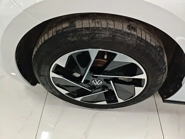 Volkswagen ID.3 — Фото автомобиля 22