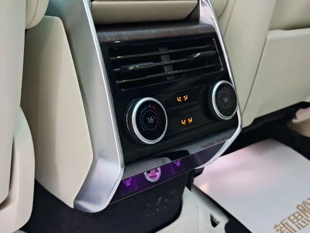 Land Rover Range Rover — Фото автомобиля 9