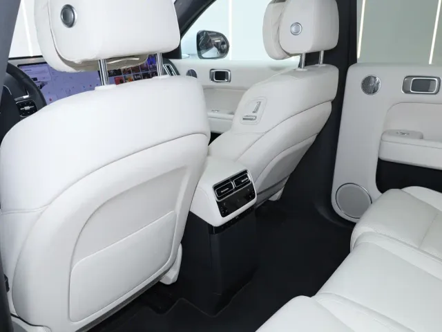 Li Auto L7 — Фото автомобиля 25