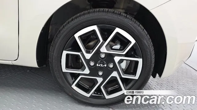Kia RAY Новый Kia Ray Signature — Фото автомобиля 5