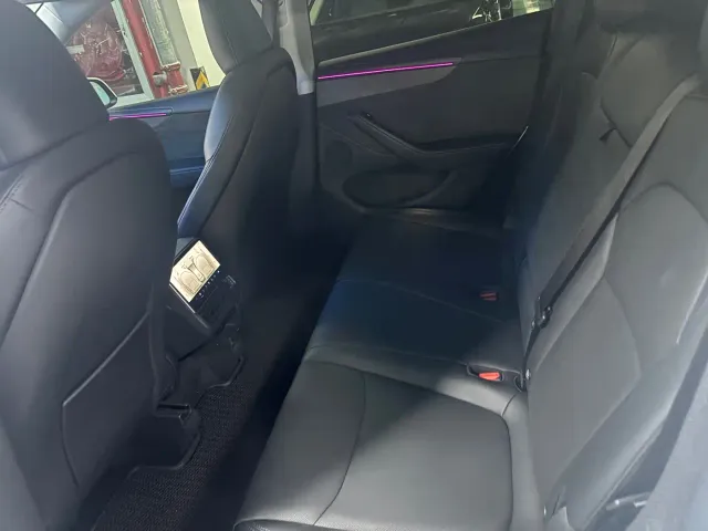 Tesla Model Y — Фото автомобиля 7