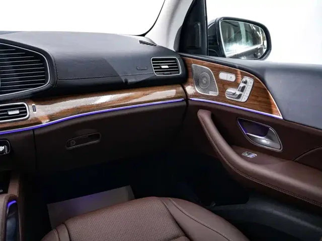Mercedes-Benz GLE-Class — Фото автомобиля 29