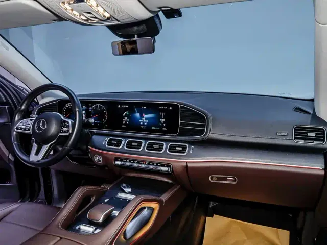 Mercedes-Benz GLE-Class — Фото автомобиля 26