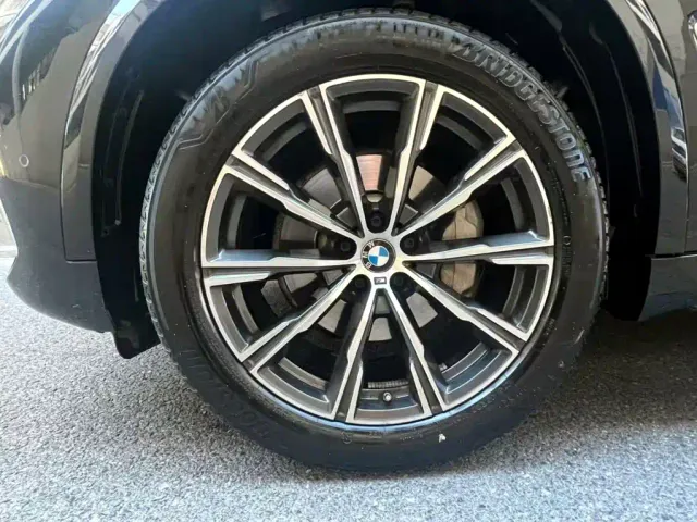 BMW X5 — Фото автомобиля 6