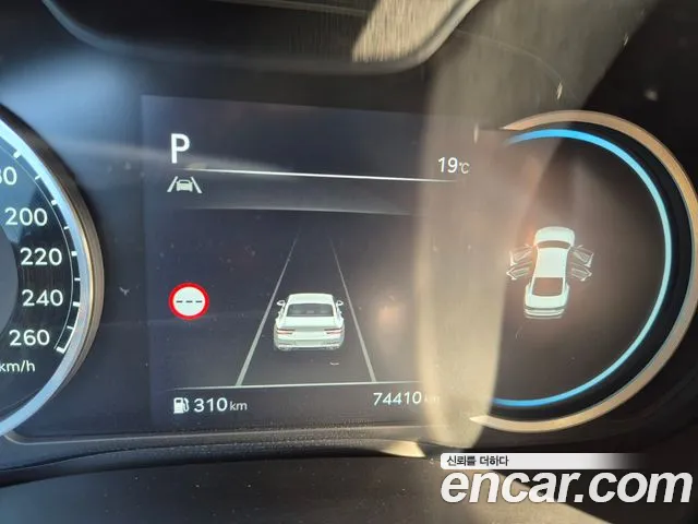 Genesis G80 RG3 — Фото автомобиля 16