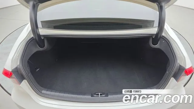 Hyundai Grandeur Новый Grandeur IG — Фото автомобиля 20