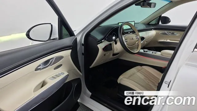 Genesis GV70 — Фото автомобиля 15