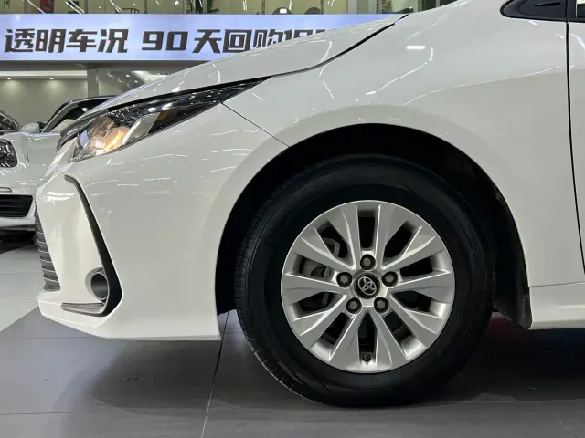 Toyota Corolla — Фото автомобиля 6