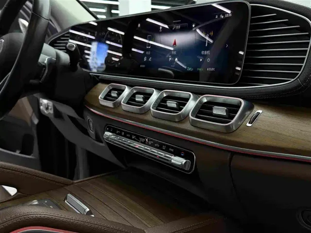 Mercedes-Benz GLE-Class — Фото автомобиля 13
