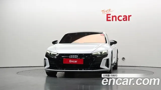 Audi e-tron GT — Фото автомобиля 3