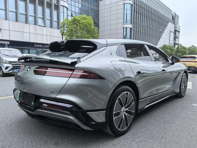 Denza Z9GT — Фото автомобиля 7