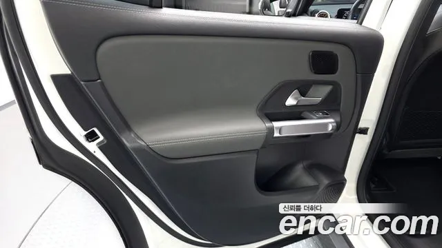 Mercedes-Benz EQB X243 — Фото автомобиля 14