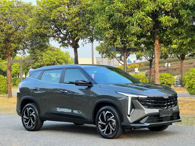 Geely Boyue — Фото автомобиля 3