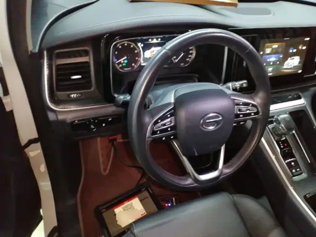 GAC Trumpchi M8 — Фото автомобиля 10