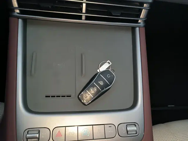 BYD Seal 07 DM-i — Фото автомобиля 8