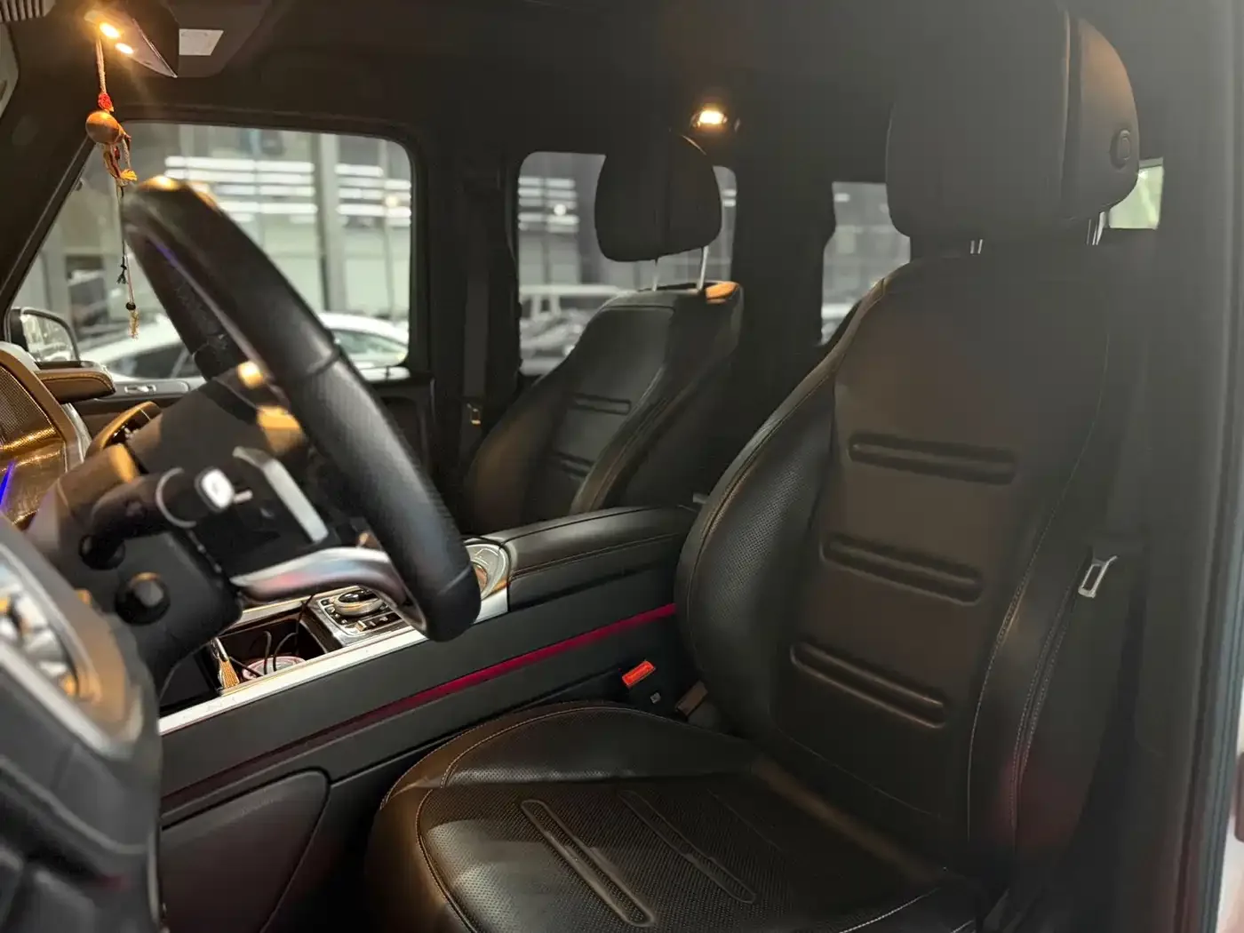 Mercedes-Benz Mercedes-Benz G-Class 2023 G 500 — Фото автомобиля 8