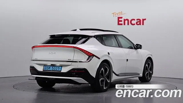 Фотография автомобиля — Kia EV6