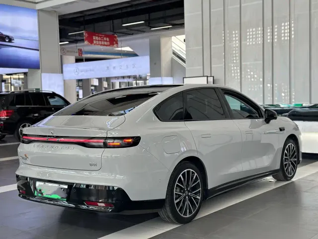 Leapmotor B01 — Фото автомобиля 5