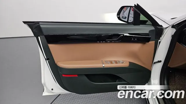 Hyundai Grandeur GN7 — Фото автомобиля 13