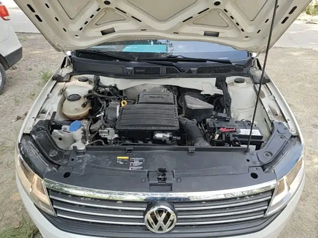 Volkswagen Lavida — Фото автомобиля 15