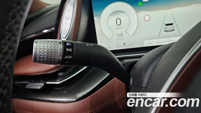 Genesis G90 Бензин 3.5 турбо AWD — Фото автомобиля 24