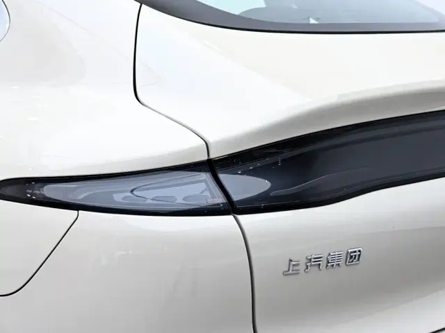 IM Motors LS6 — Фото автомобиля 9