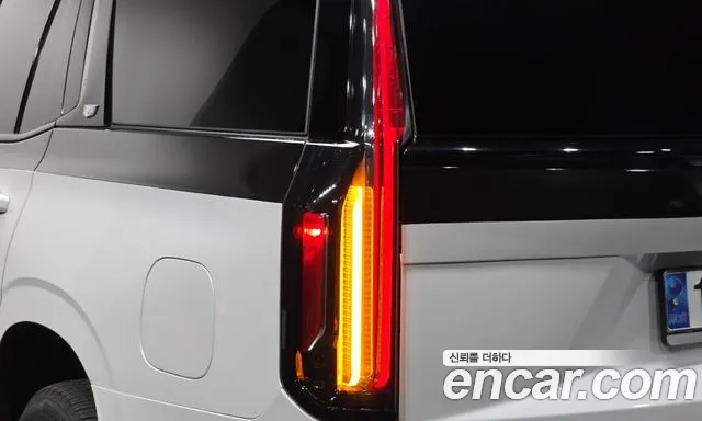 Cadillac Escalade 5th Gen — Фото автомобиля 8