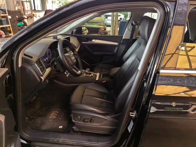 Audi Q5L — Фото автомобиля 6