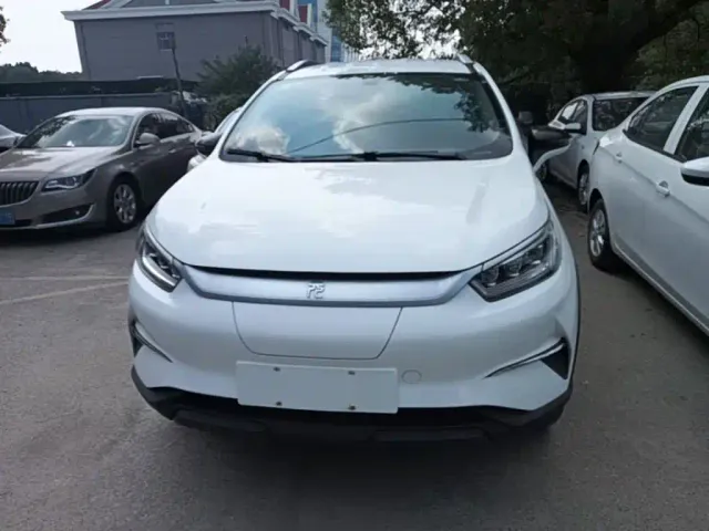 BYD Yuan Pro — Фото автомобиля 2