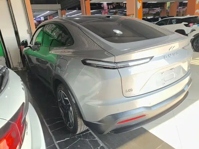 Onvo L60 — Фото автомобиля 4