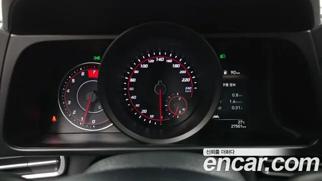 Hyundai AVANTE Avante (CN7) — Фото автомобиля 8