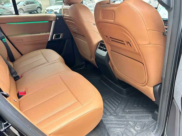 iCAR V27 — Фото автомобиля 16