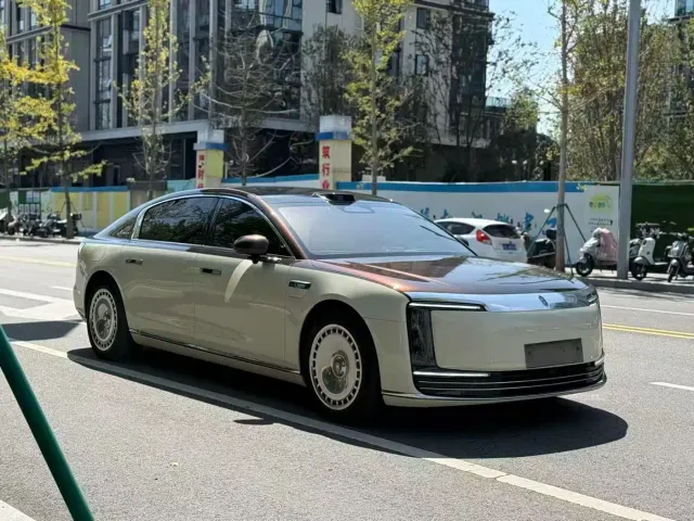Maextro S800 — Фото автомобиля 3