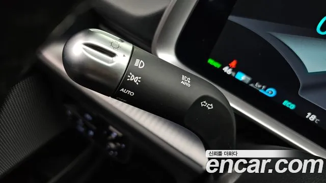Hyundai Ioniq 6 — Фото автомобиля 24