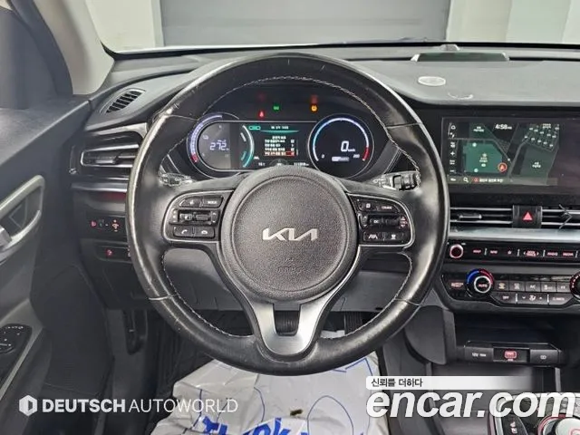 Kia Niro — Фото автомобиля 12