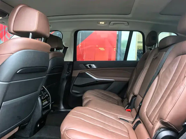 BMW X7 — Фото автомобиля 6