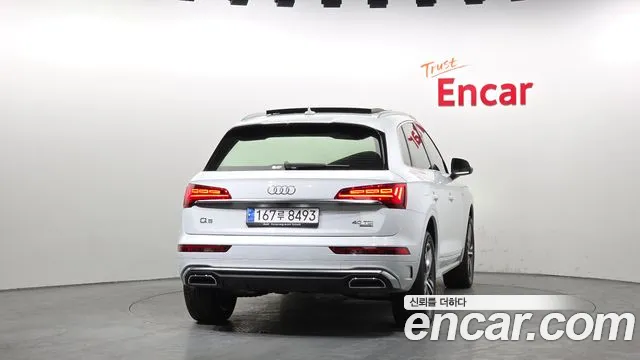 Audi Q5 40 TDI quattro Premium — Фото автомобиля 4