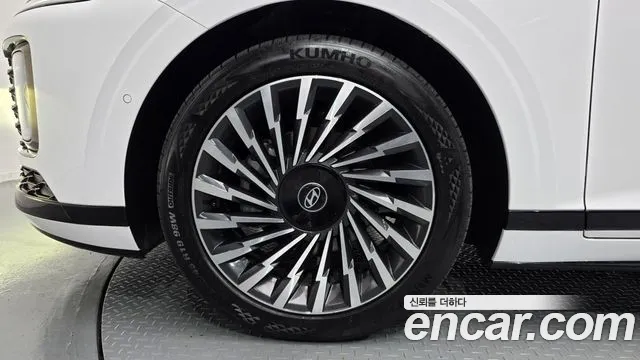Hyundai Grandeur GN7 — Фото автомобиля 5