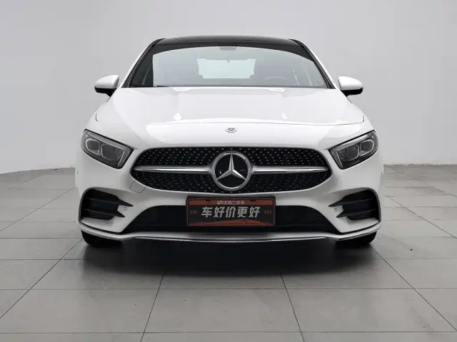 Mercedes-Benz A-Class — Фото автомобиля 3