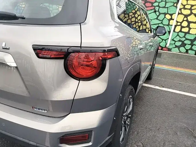 Haval Haval Second-Generation Big Dog New Energy 2023 DHT-PHEV 105km Trendy Electric Edition Plus — Фото автомобиля 7