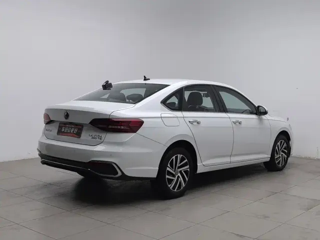 Volkswagen Lavida — Фото автомобиля 2