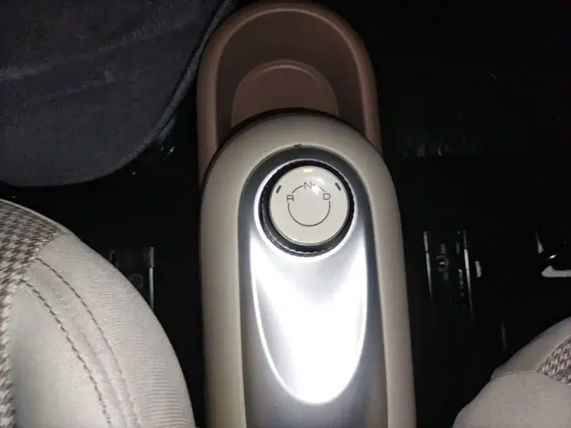 Wuling Hongguang Mini EV — Фото автомобиля 13