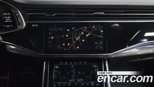 Audi SQ7 — Фото автомобиля 12
