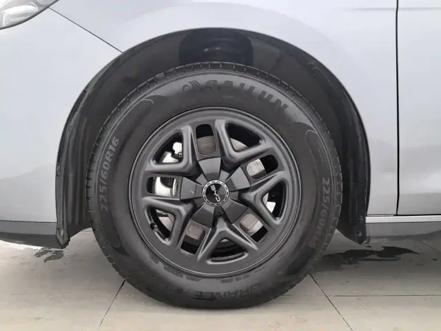 BYD Seal 05 DM-i — Фото автомобиля 17