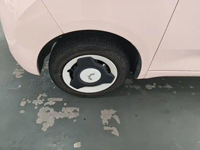 Wuling Hongguang Mini EV — Фото автомобиля 22