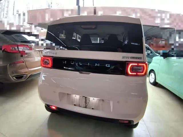 Wuling Hongguang Mini EV — Фото автомобиля 5