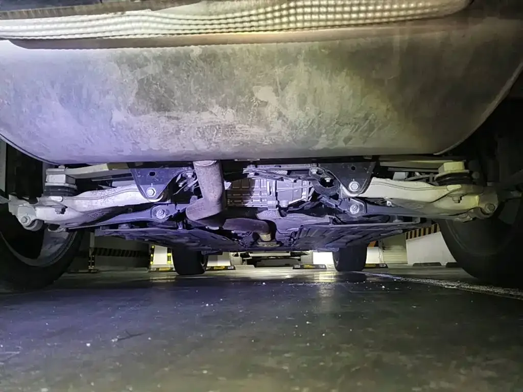 Lynk & Co Lynk & Co 09 EM-P 2021 2.0T PHEV Halo 6-seater — Фото автомобиля 11