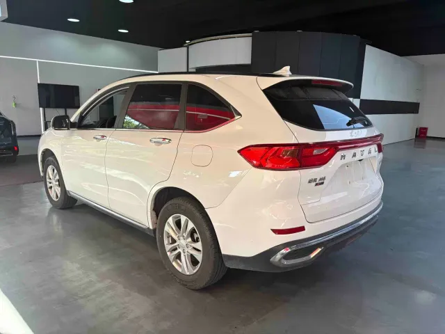 Haval M6 — Фото автомобиля 7