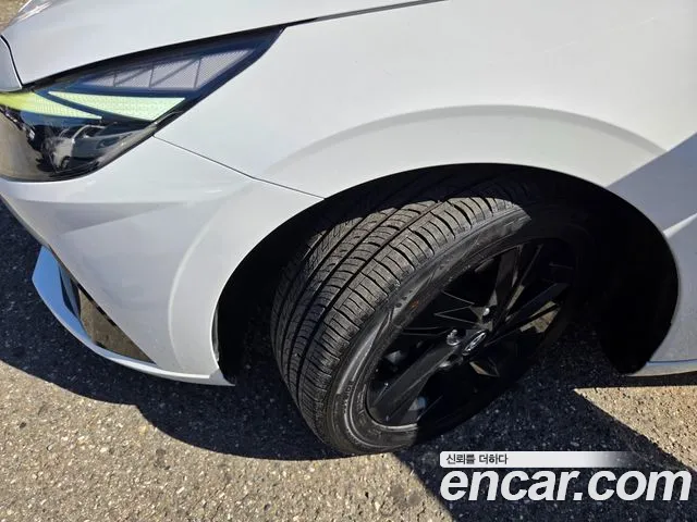 Hyundai Avante CN7 — Фото автомобиля 5