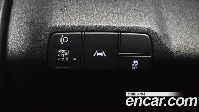 Hyundai AVANTE Avante (CN7) 1.6 LPi (Для проката) — Фото автомобиля 16